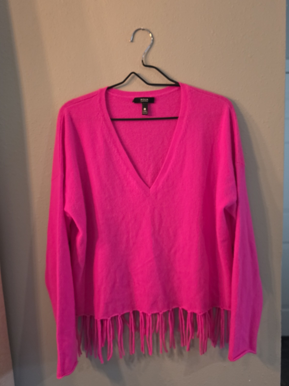 AQUA 100% Cashmere Fringe Hem Sweater Hot Pink V-Neck Large Soft Luxe